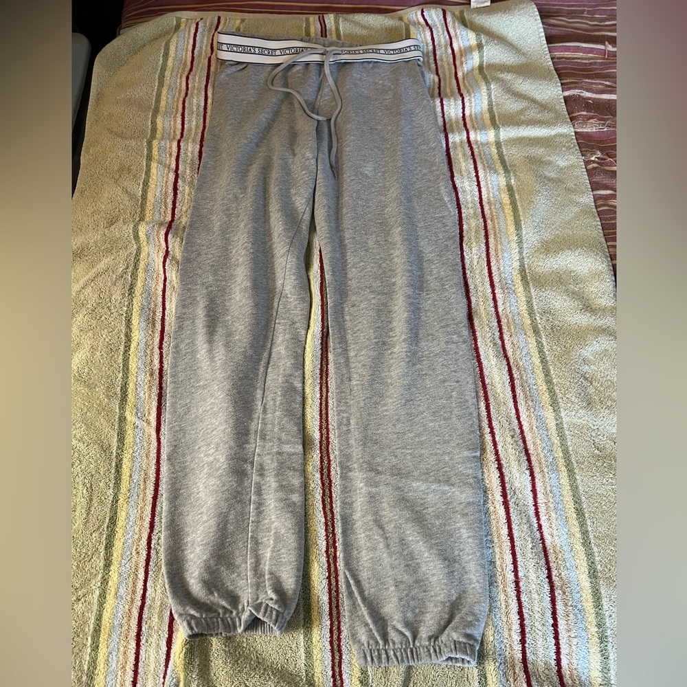 Victoria Secret Lightweight Sweatpants/adult x-small
